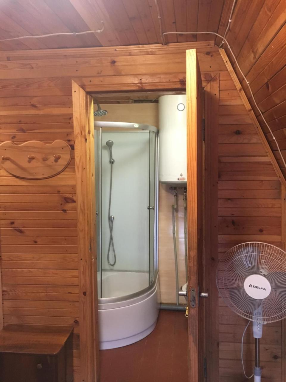 Hotel Номера В Деревянных Домиках Fontanka Esterno foto